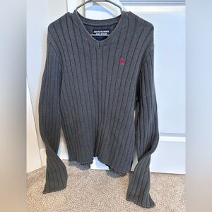 Vintage Abercrombie & Fitch Charcoal V-Neck Sweater Men’s size XL